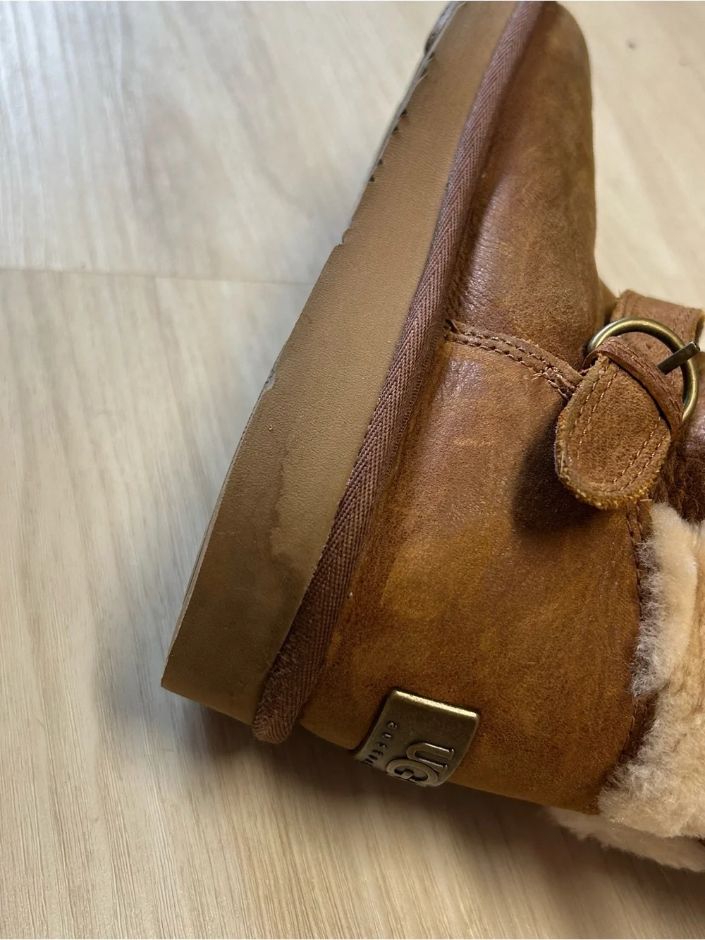 UGG Becket Leather Shearling Boots womens 8 mid calk buckle distressed